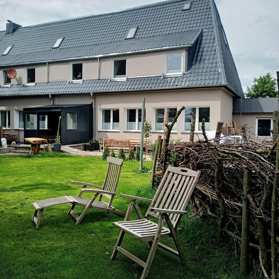 Ferienwohnung-Im-Karolinenkoog-Erholung-Zwischen-Feld-Und-Deich Exterior photo